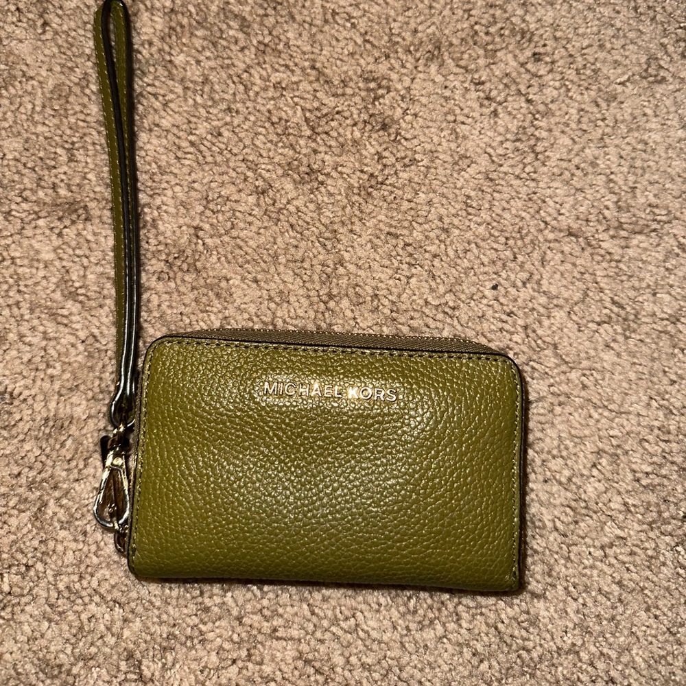 Michael Kors Wristlet Wallet